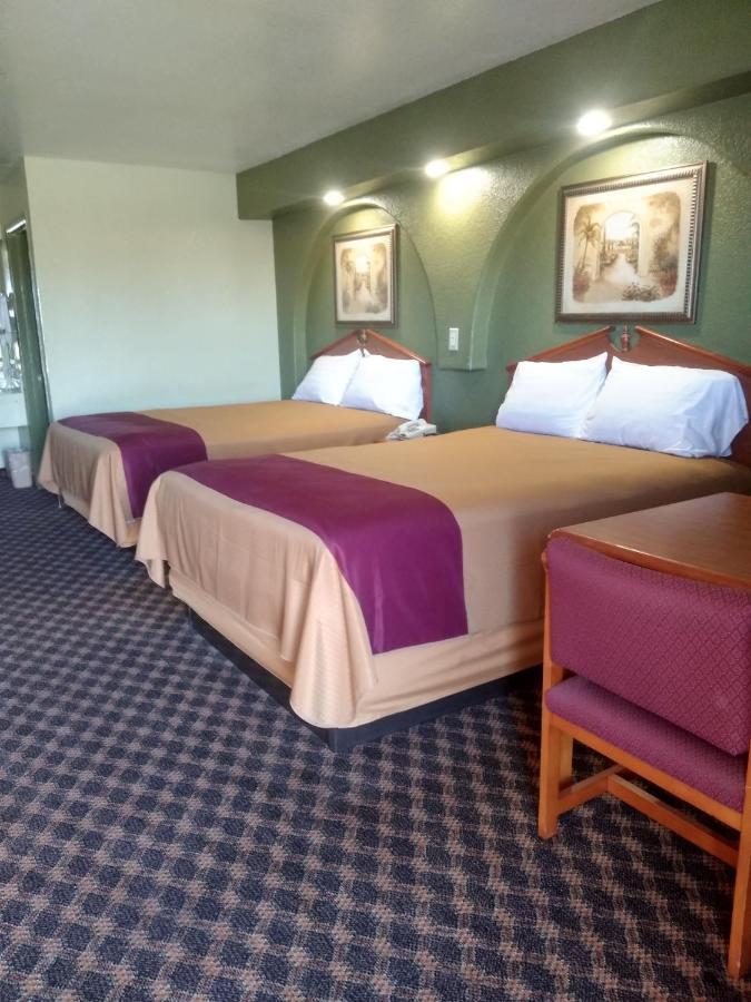 Budget Inn San Antonio Downtown I-10 East Exteriör bild