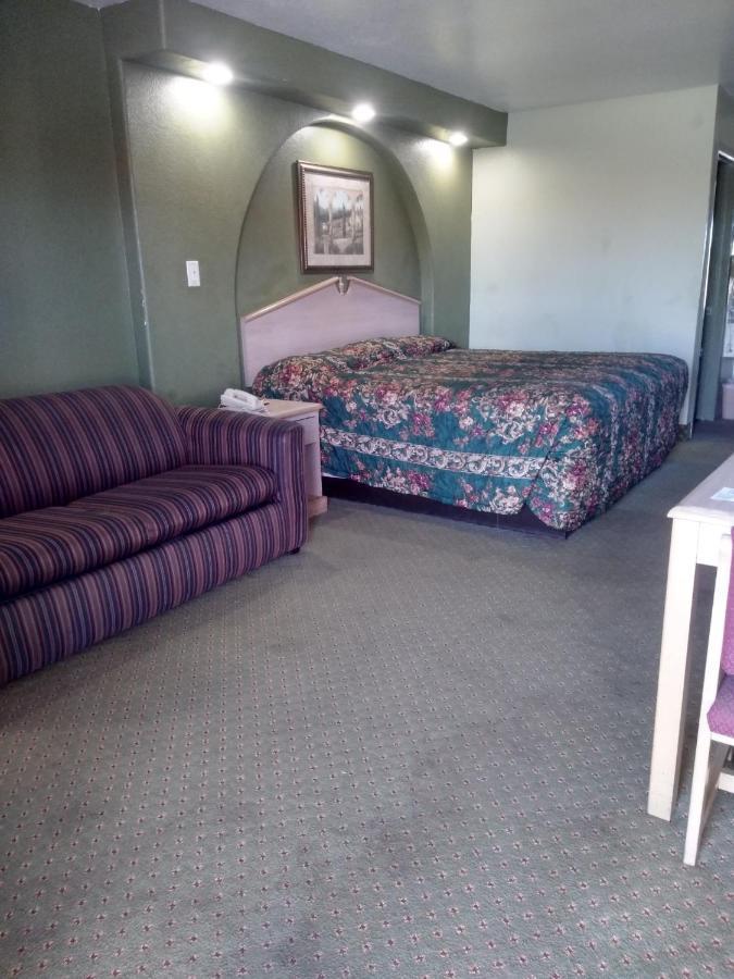 Budget Inn San Antonio Downtown I-10 East Exteriör bild