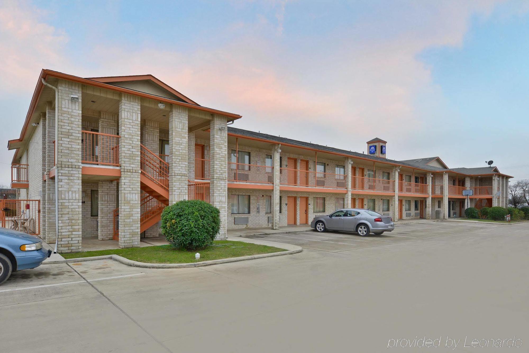 Budget Inn San Antonio Downtown I-10 East Exteriör bild