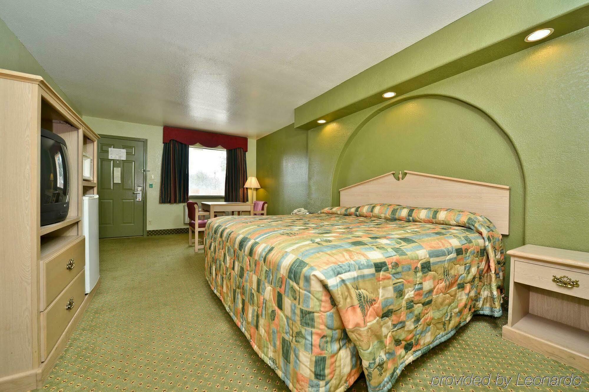 Budget Inn San Antonio Downtown I-10 East Exteriör bild